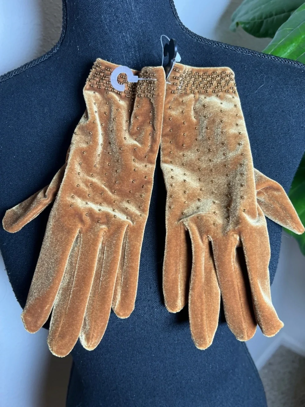 Women’s Cognac Velvet Embellished Hand Beaded Gloves NEW One Size Elegant